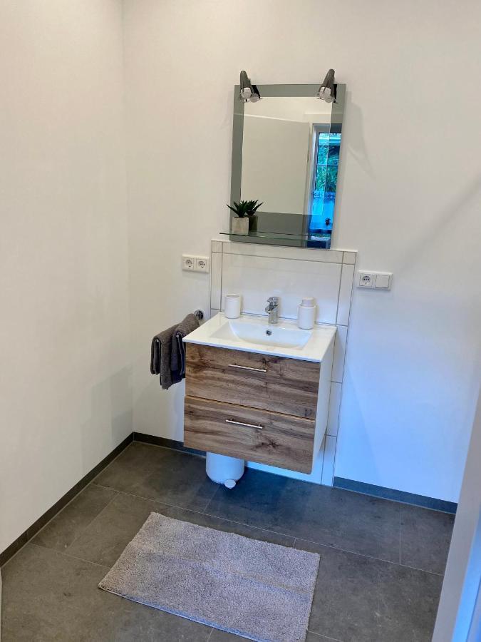 Ankerplatz Apartment Leer Bagian luar foto